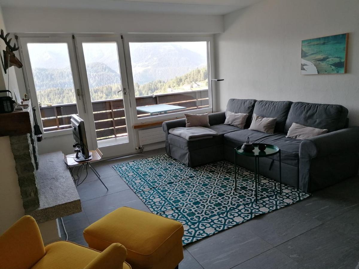 Ferienwohnung In Trin Exterior photo